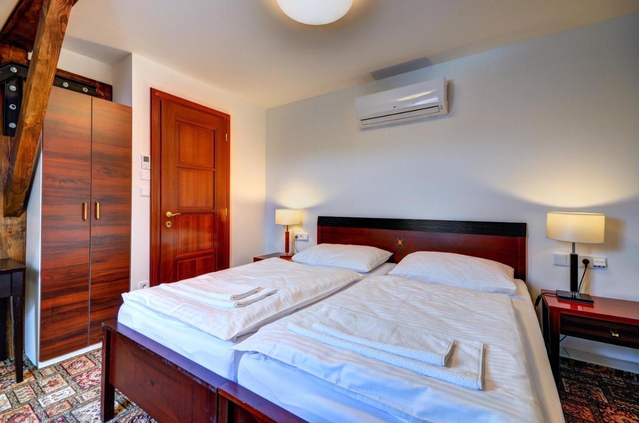 Hotel Zamek Valec Vladislav 외부 사진